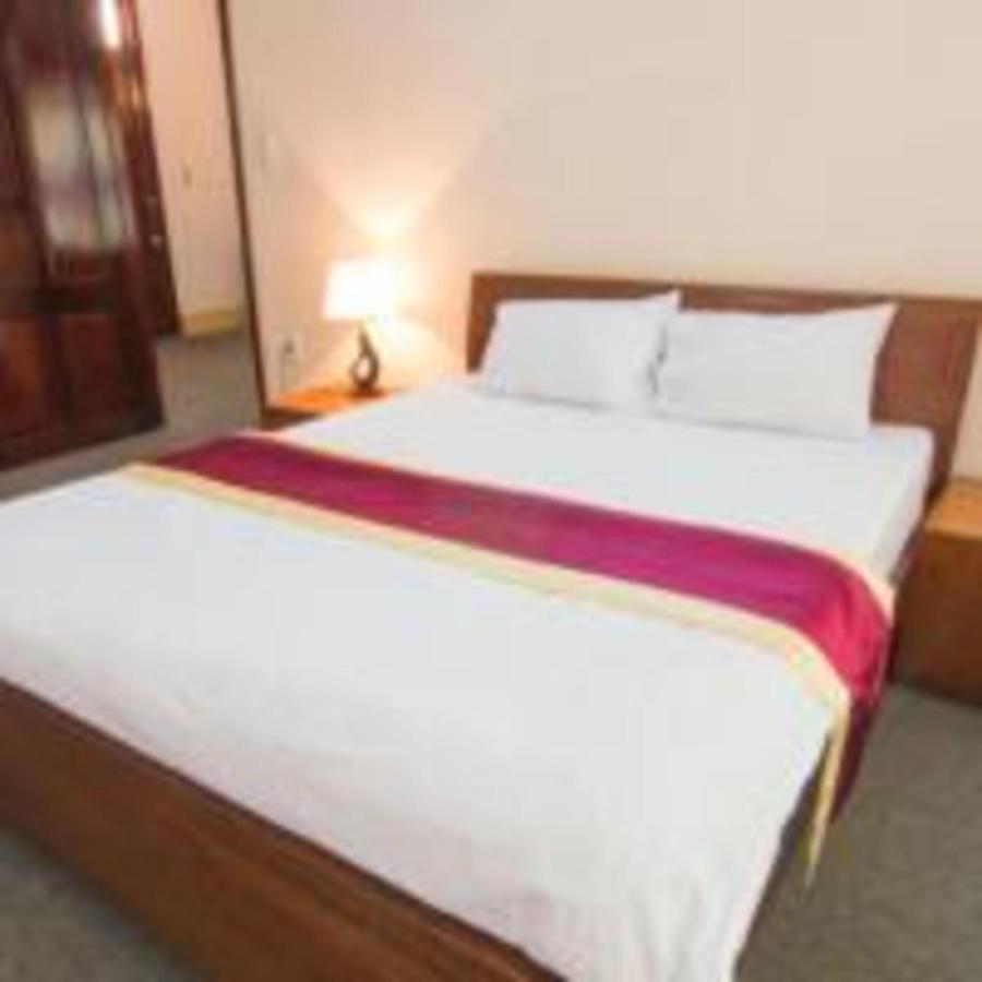 Khach San Ngan Hang - Bank Hotel فونج تاو المظهر الخارجي الصورة