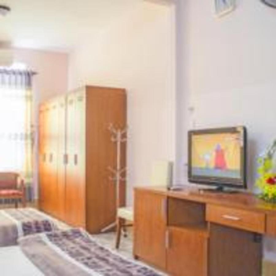 Khach San Ngan Hang - Bank Hotel فونج تاو المظهر الخارجي الصورة